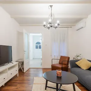  Apartment Linden Korzo Kroatien